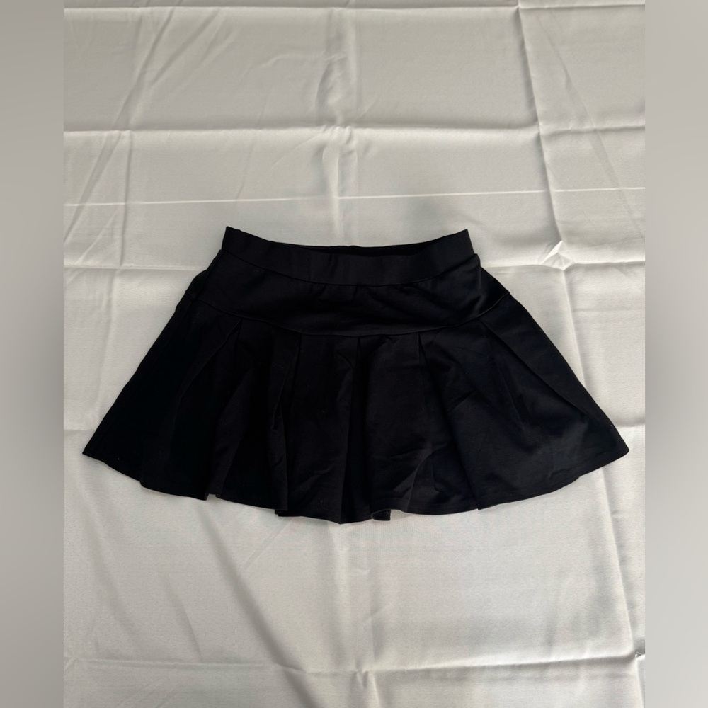 American Eagle Small Black Pleated Mini Skirt